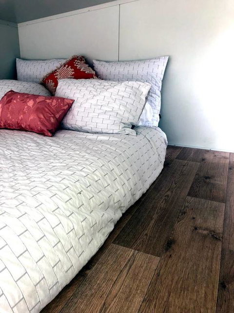 The Saddle Camp Tiny House, Braidwood - Australia Shopping 3