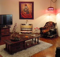 The Spanish Retreat and BnB - 24 Hrs - Australia Shopping