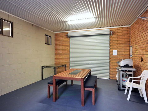 The Studio On The Lake @ Fishing Point, Lake Macquarie - Honestly Put The Line In And Catch Fish - Accommodation Australia 2