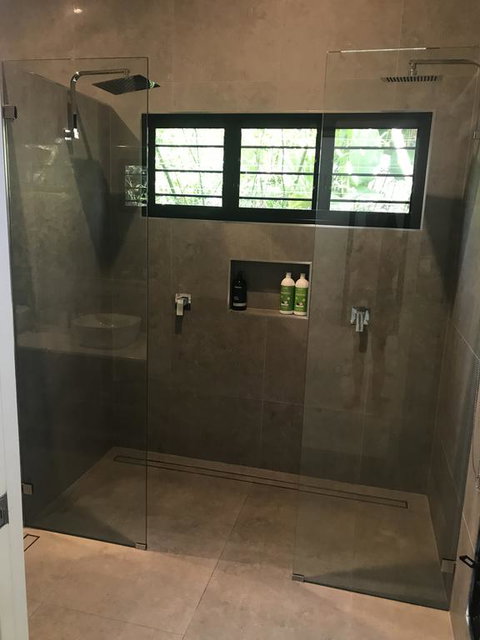 The Tropical Sanctuary - Australia Shopping 1