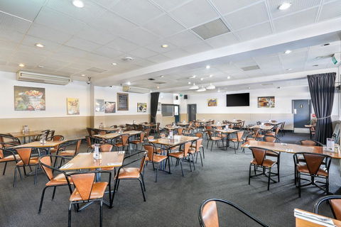 The Union Club Hotel - Accommodation Australia 1