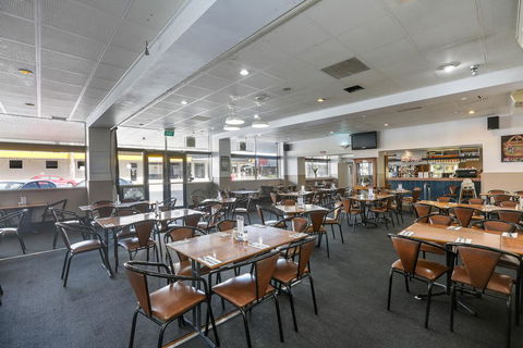The Union Club Hotel - Accommodation Australia 2