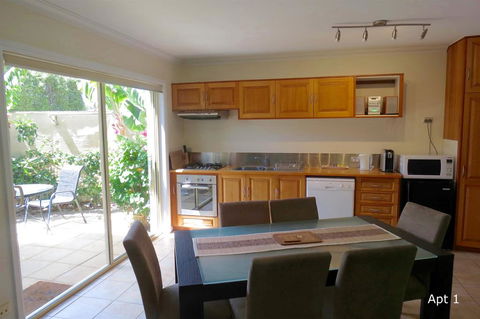 The Wave Oasis SC B&B - Accommodation Australia 1