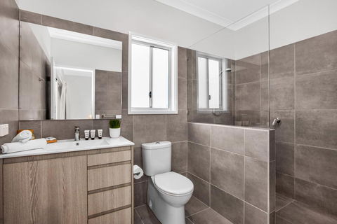 Three-Bed Family Entertainer Near Beach And Cafes - Local Tourism 3