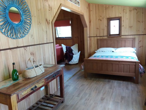 Tiandi Wildlife Sanctuary Farm Stay - Australia Shopping 0