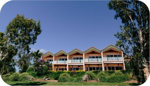 Tinaroo Lake Resort - Bed n Breakfasts 3