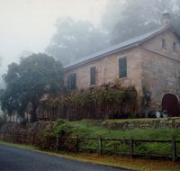 Tizzana Winery Bed and Breakfast - Australia Shopping
