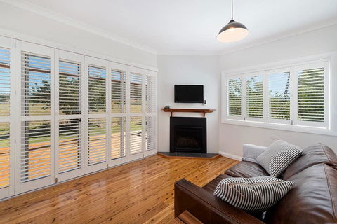 Toms Cottage - Wilgowrah -A Country Escape - Accommodation Australia 2