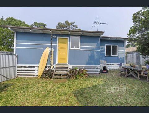 Toot Toot ! 50s Classic Beach House With Bungalow - Australia Shopping 3