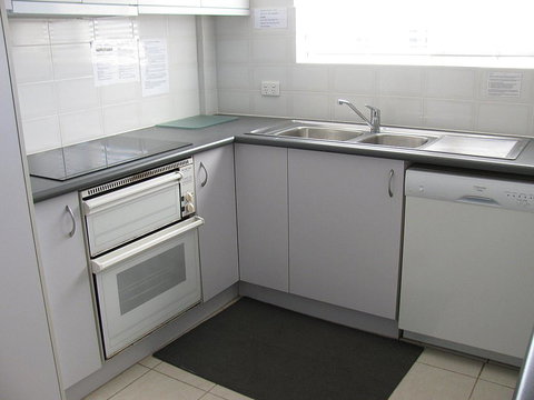 Toowoon Beach View 3br Villa 4 Just Steps To Beach With Views - Australia Shopping 1