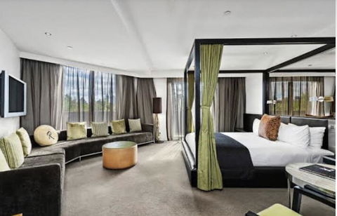 Top Private Service, Business Reception, Alternative Travel - Accommodation Australia 1
