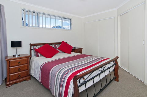 TOPVIEWS - 15Second Av BH - Accommodation Australia 3