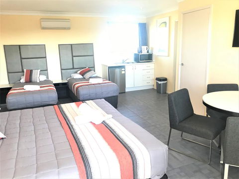 Toukley Motor Inn - Accommodation Australia 2