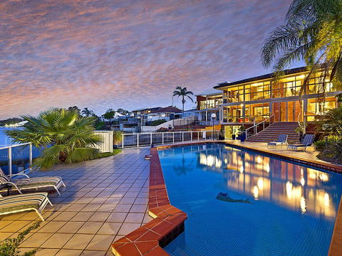 Toukley Waterfront House - Accommodation Australia 0