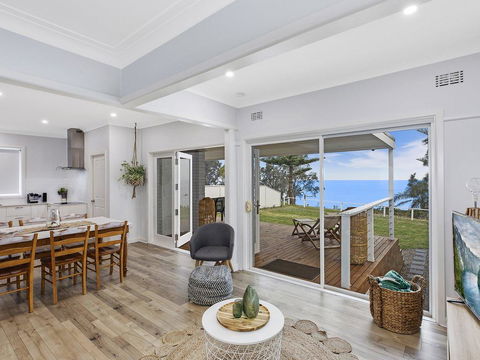 Toukley Waterfront Oasis - Accommodation Australia 0