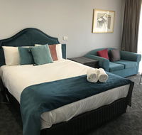 Town  Country Motor Inn - Australia Shopping