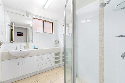 TRADEWINDS 3 - Accommodation Australia 1