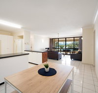 TROPICAL FAMILY ESCAPE FREE WIFI/NETFLIX - Accommodation Australia