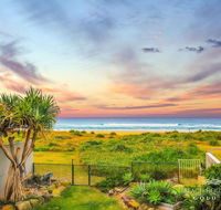 True Beachfront Beach House - Accommodation Australia