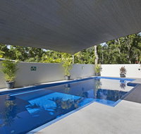Tropical private holiday house with pool - Accommodation Australia