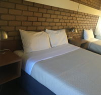 Tudor House Motel - Accommodation Australia