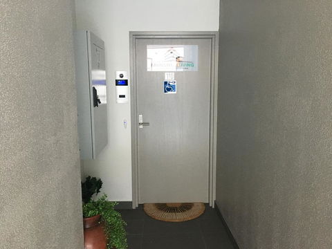 U201 Brunswick Living Brand New Deluxe Balcony Upper Floor Apartment Close To Airport And CBD - Accommodation Australia 1