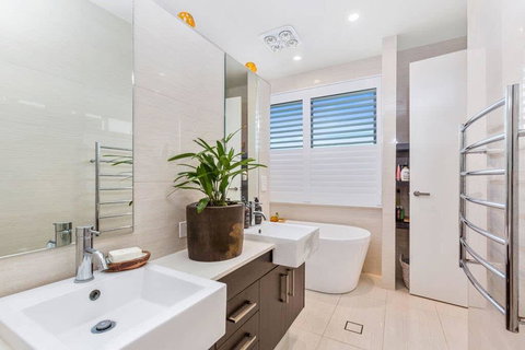 Ulladulla Family Retreat - Bed n Breakfasts 2