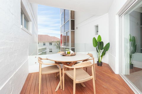 ULTIMATE BONDI LIVING - Accommodation Australia 2