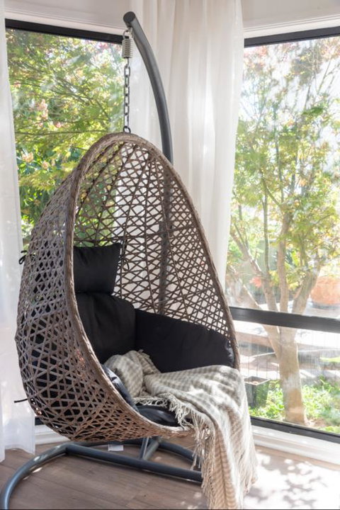 ULTRA SPACIOUS STYLISH HOME IN PRESTONS - SYDNEY - Bed n Breakfasts 3