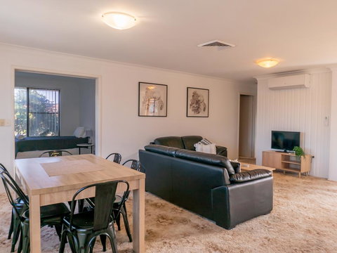 Unit 1@Tee Jays - Local Tourism 1