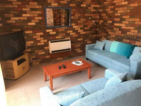 Unit 2 @ Beach Haven - Australia Shopping 0