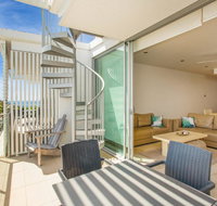 Unit 203 Plantation - Rainbow Beach Plantation Resort Top Floor Aircon Free Wi-Fi - Accommodation Australia