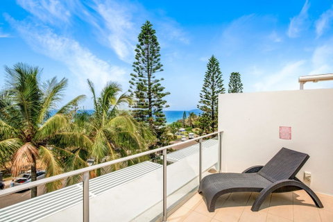 Unit 207 Plantation - Rainbow Beach, Ocean Facing - Plantation Resort Unit, Incredible Views, Top Floor - Accommodation Australia 2