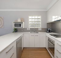 Unit 3 Emerald Shores - shipping lane views - Accommodation Australia