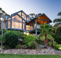 Venabu on Garuwa 20 Garuwa Street - spectacular house with fabulous views - Accommodation Australia