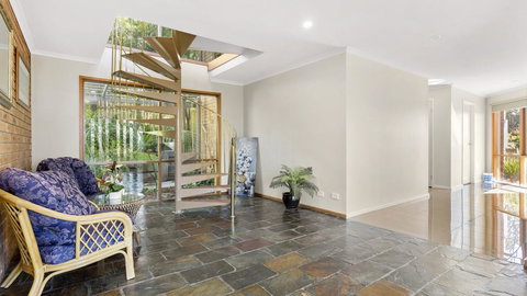 VIEWS AT MCCRAE..... - Accommodation Australia 3