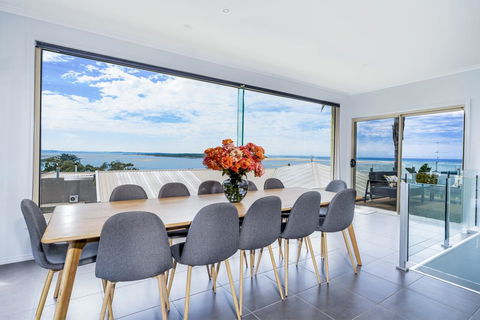 VIEWS FOREVER - INVERLOCH - Accommodation Australia 1