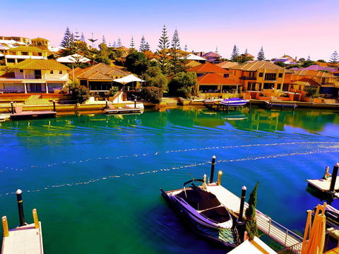 Villa Port Grimaud On Bouvard Island - Local Tourism 1