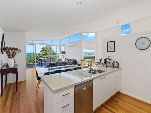 VILLA SARINA - Beautiful Villa In Skenes Creek - Accommodation Australia 2