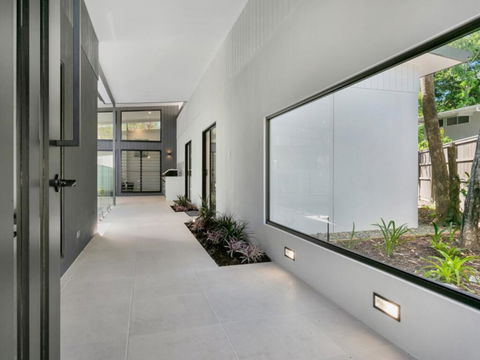 Villa Tiino - Clifton Beach - Accommodation Australia 3