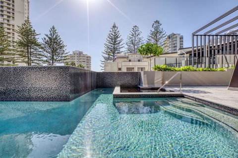 Vue Broadbeach - Accommodation Australia 2