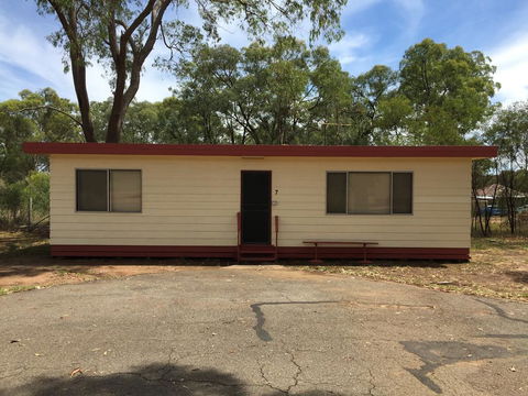 Wagon Wheel Motel & Units - Accommodation Australia 1