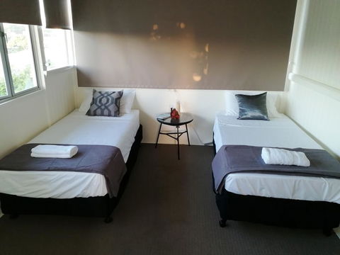 Walk To Beach Queenslander HOME In CBD Hervey Bay - Local Tourism 2