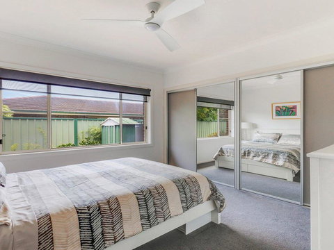 Walling-Clifton Gardens - Backing Onto Golf Course - Local Tourism 1