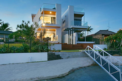 Wanderlust On Water - Accommodation Australia 2