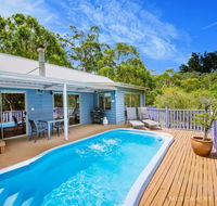 Wanjii II Pool  Spa Getaway - Accommodation Australia