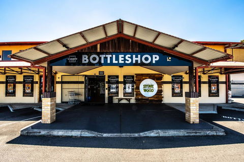 Warners At The Bay - Australia Shopping 3