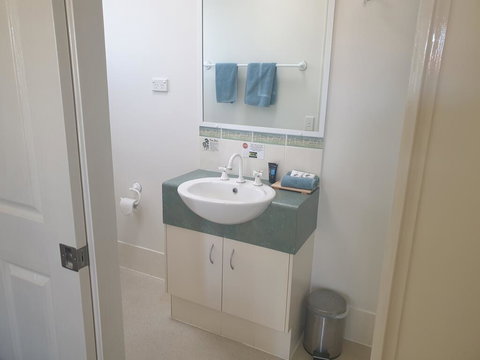 Warrego Motel - Local Tourism 3