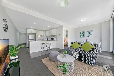 WARRICK FRAM 3 BEDS APT FREE PARKING WALK TO WESTFIELD CLOSE TO HOSPITAL NWF003 - Accommodation Australia 0
