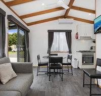 Warrnambool Holiday Village - Accommodation Australia